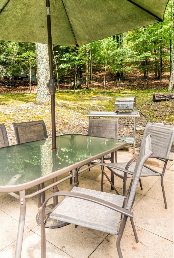 Pocono Cabin With Private Pool At Shawnee Mtn East Stroudsburg Exterior foto
